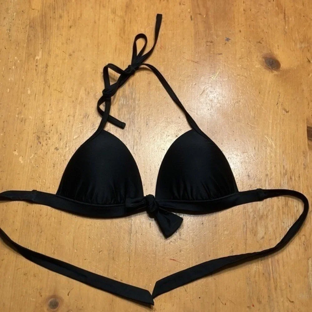 Aerie Black Halter Triangle Bikini Top Padded Knot Front‎ Size Medium